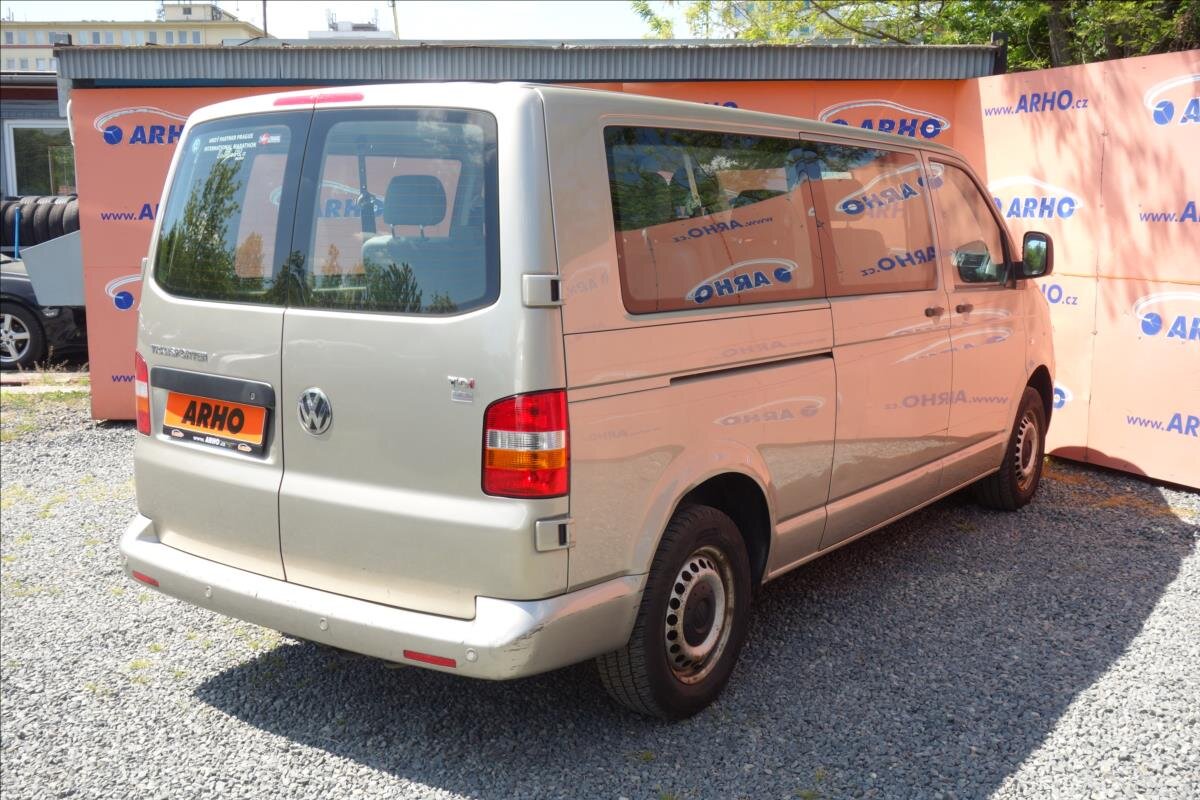 Volkswagen Transporter Kombi 2,5 l 96 kw