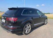 Audi Q7 5