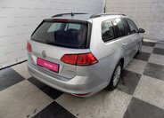 Volkswagen Golf 9
