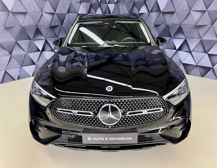 Mercedes-Benz GLC SUV 2,0 l 145 kw