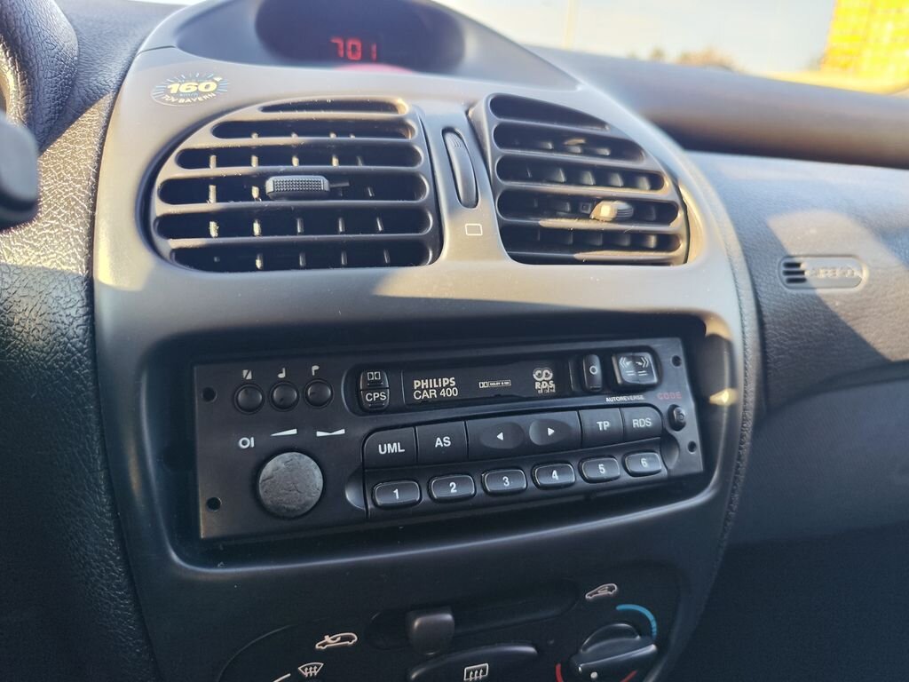 Peugeot 206 Hatchback 1,1 l 44 kw