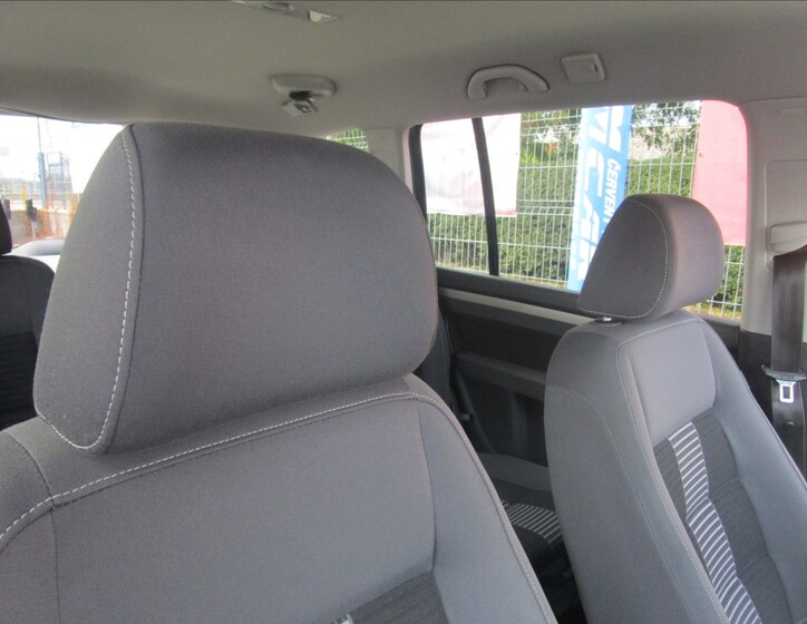 Volkswagen Touran 18