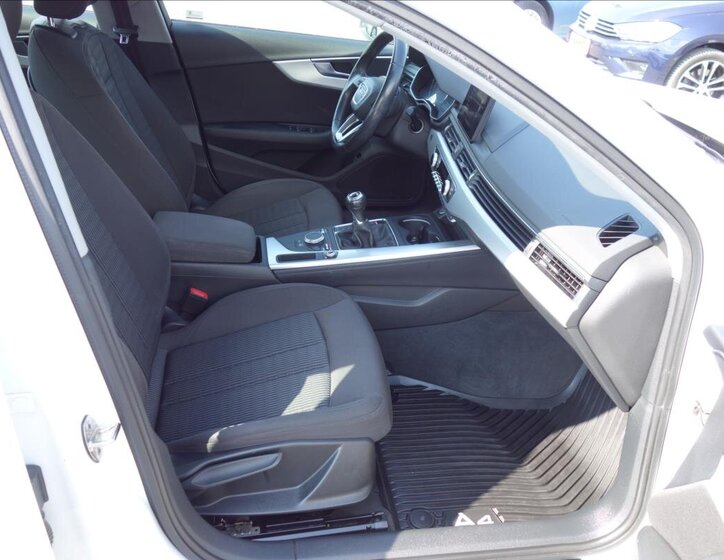 Audi A4 Sedan / Limuzína 2,0 l 110 kw