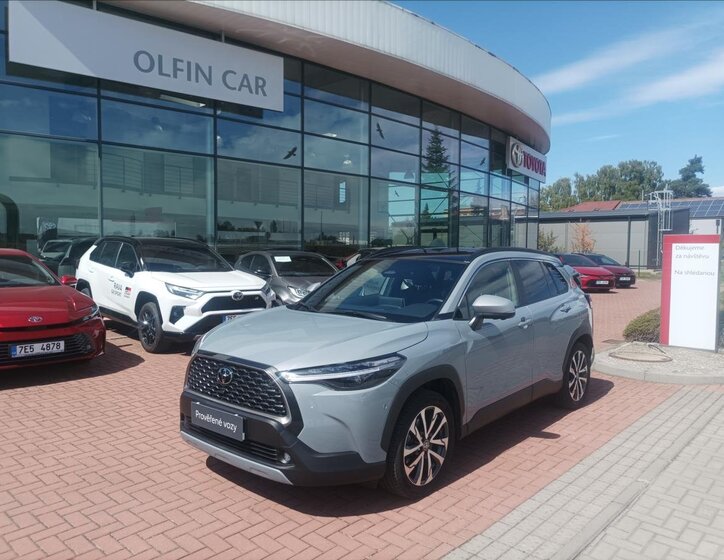 Toyota Corolla Cross SUV / Terénní 2,0 l 112 kw