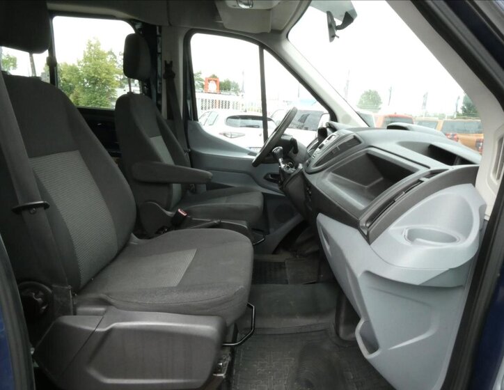 Ford Transit 17