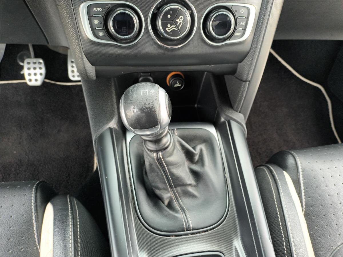 Citroën DS4 Hatchback 1,6 l 147 kw