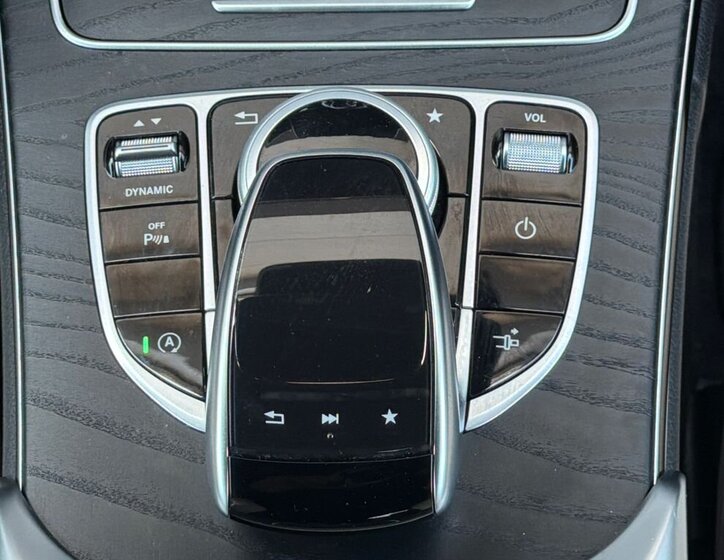 Mercedes-Benz Třídy C Kupé 2,1 l 150 kw