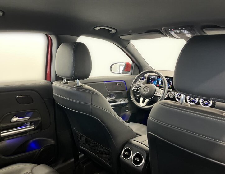 Mercedes-Benz GLA SUV 1,3 l 120 kw