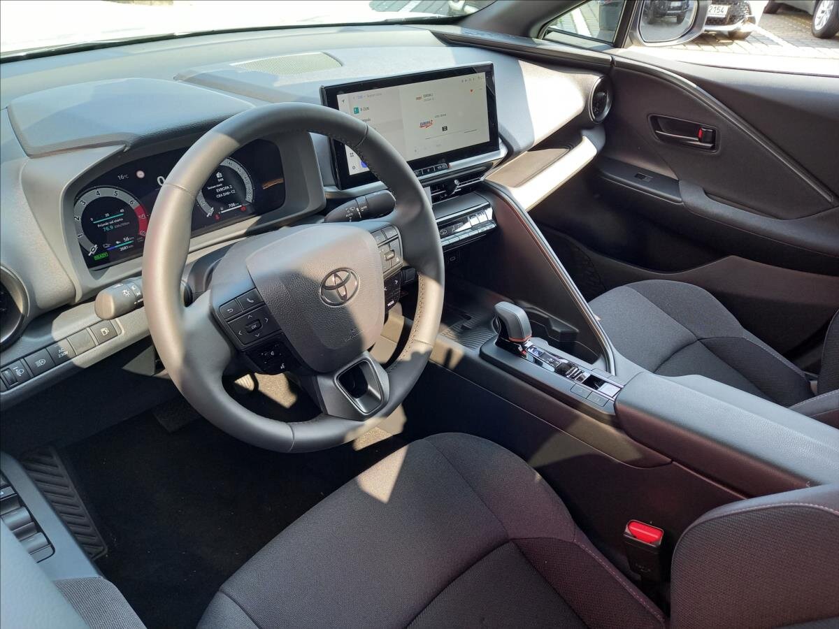 Toyota C-HR SUV 2,0 l 145 kw