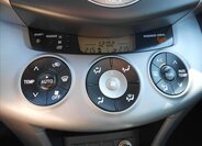 Toyota RAV4 Kombi 2,0 l 112 kw