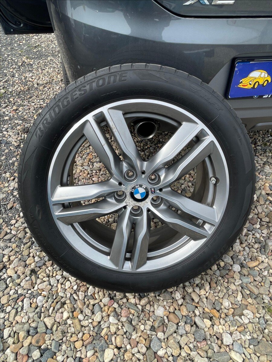 BMW X2 SUV / Terénní 2,0 l 140 kw