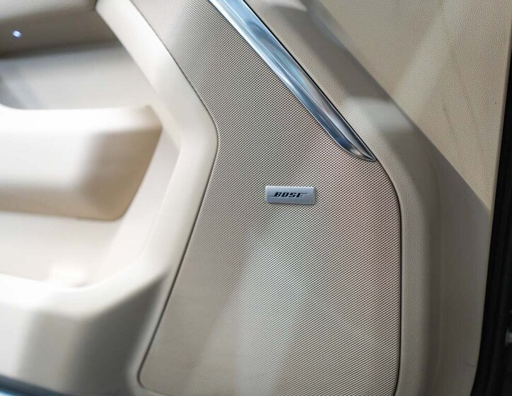 GMC Yukon SUV / Terénní 6,2 l 313 kw