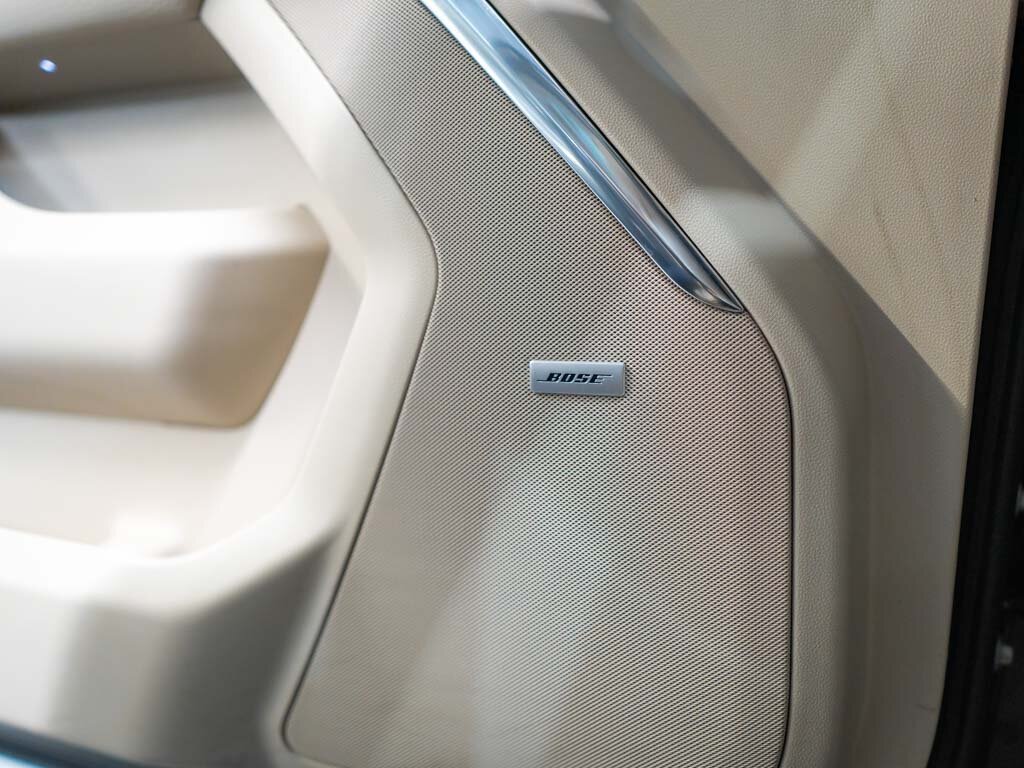 GMC Yukon SUV / Terénní 6,2 l 313 kw