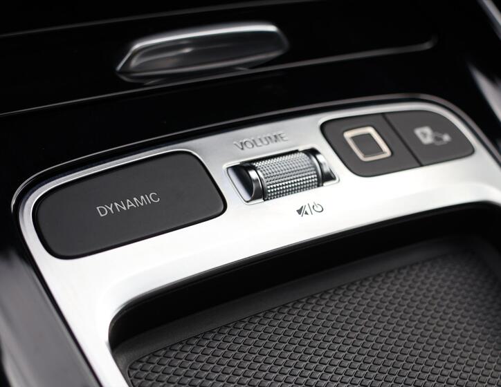 Mercedes-Benz GLB 40