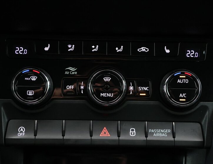 Škoda Karoq SUV / Terénní 2,0 l 110 kw