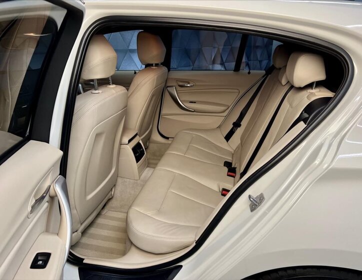 BMW Řada 1 Hatchback 3,0 l 235 kw