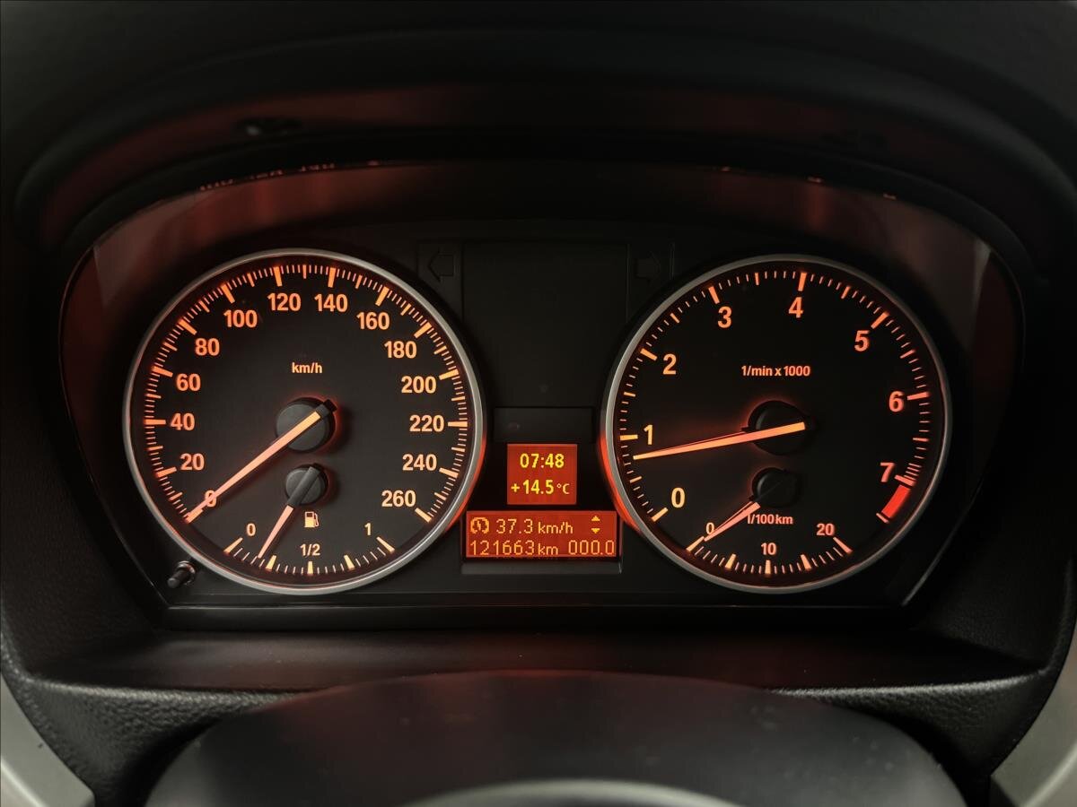 BMW Řada 3 Kabriolet 2,0 l 125 kw