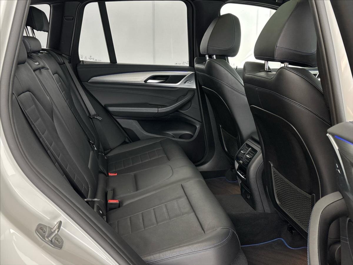 BMW X3 SUV / Terénní 2,0 l 140 kw