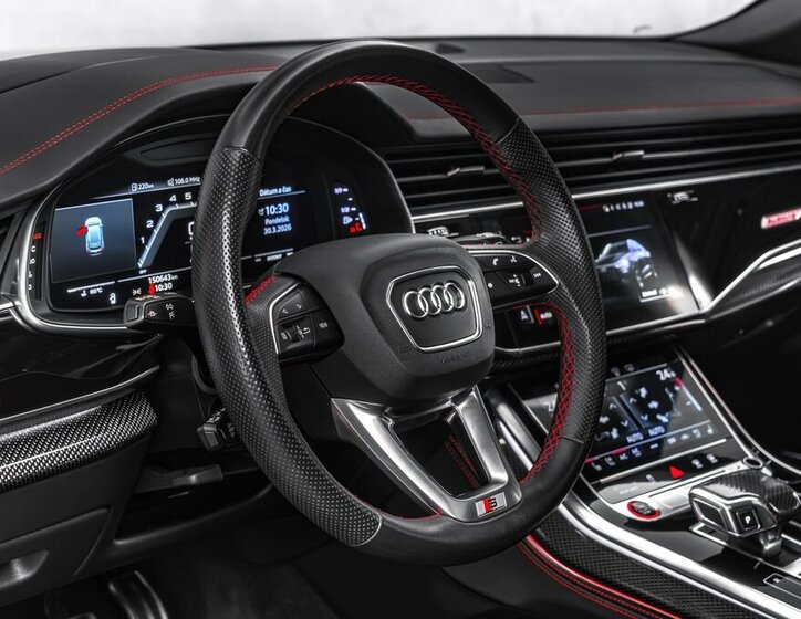 Audi SQ8 SUV / Terénní 4,0 l 373 kw