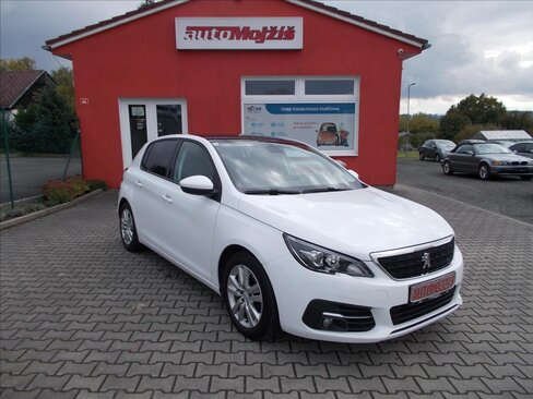 Peugeot 308 Hatchback 1,2 l 81 kw