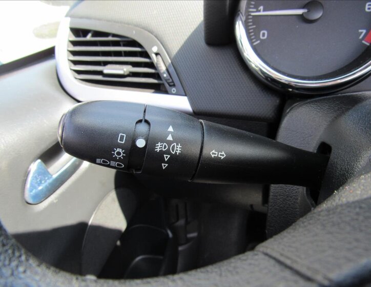 Peugeot 207 Kabriolet 1,6 l 88 kw