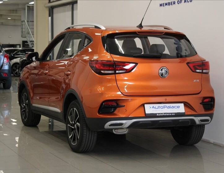 MG ZS 3