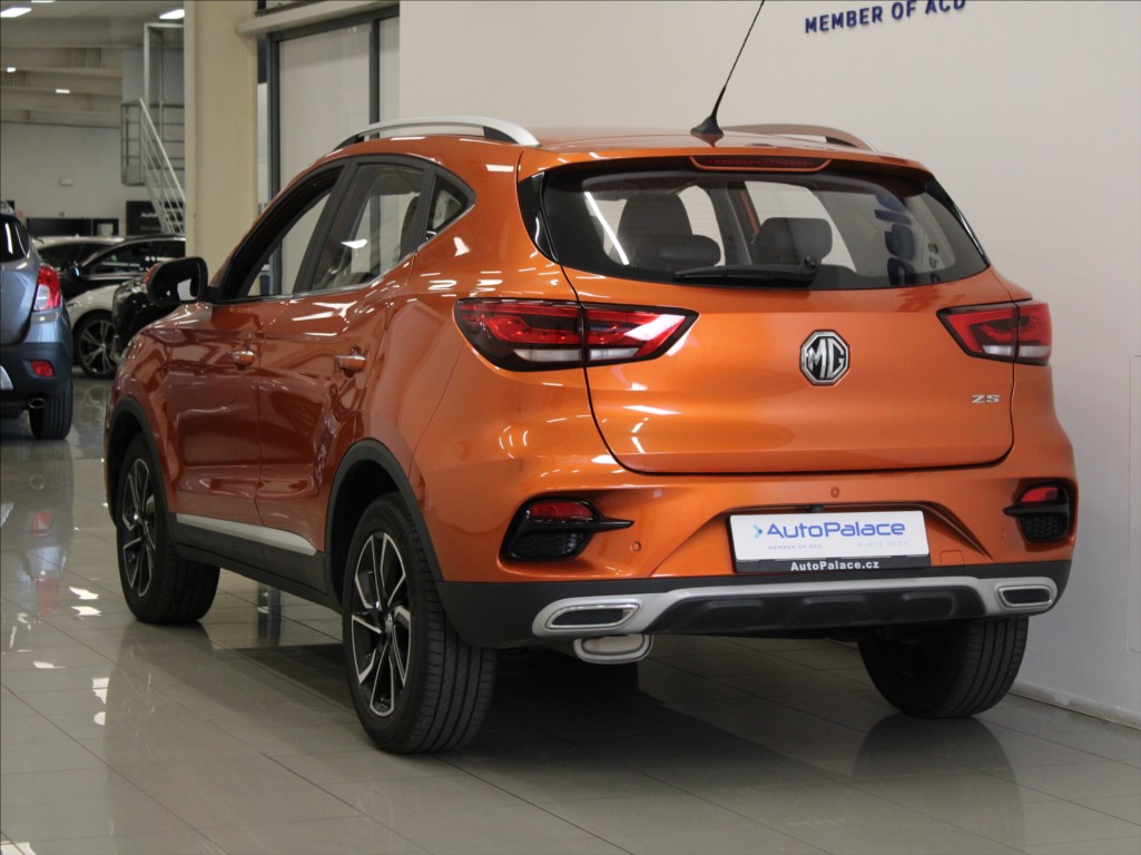 MG ZS