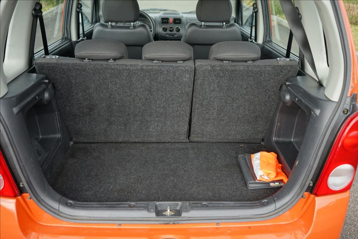 Opel Agila Hatchback 998,0 44 kw