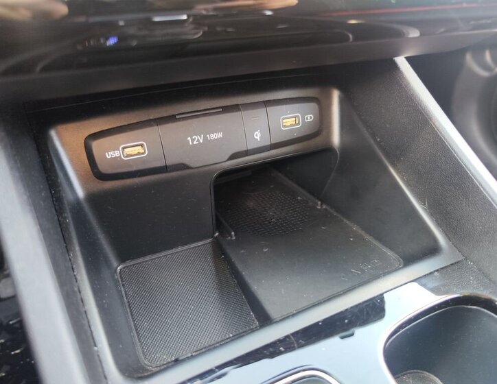 Hyundai Tucson SUV 1,6 l 100 kw