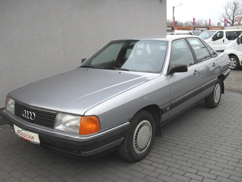 Audi 100 Sedan / Limuzína 2,3 l 100 kw