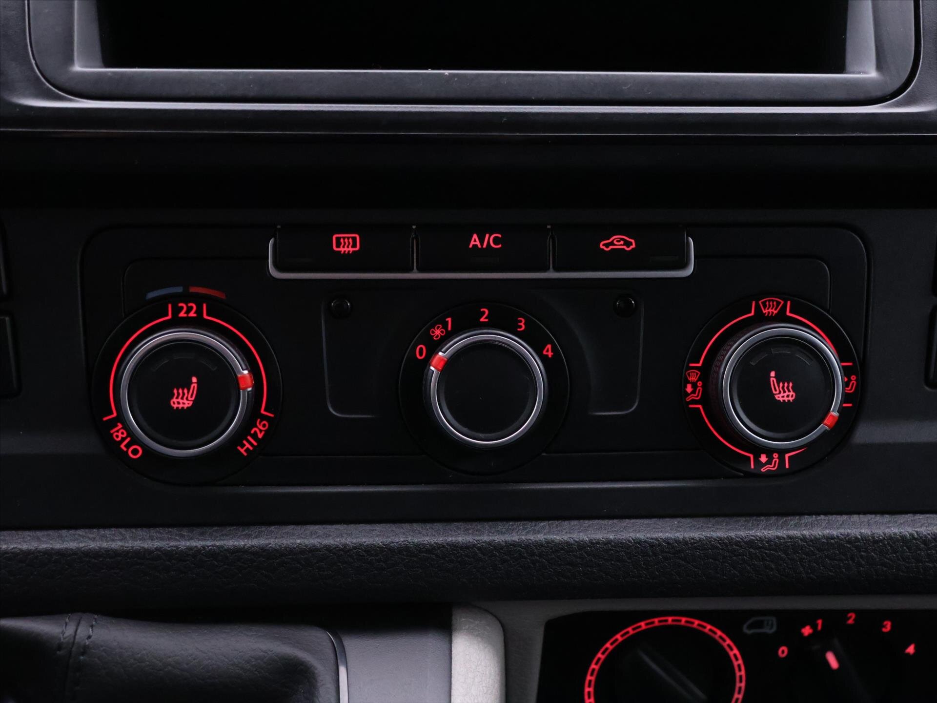 Volkswagen Transporter Kombi 2,0 l 110 kw