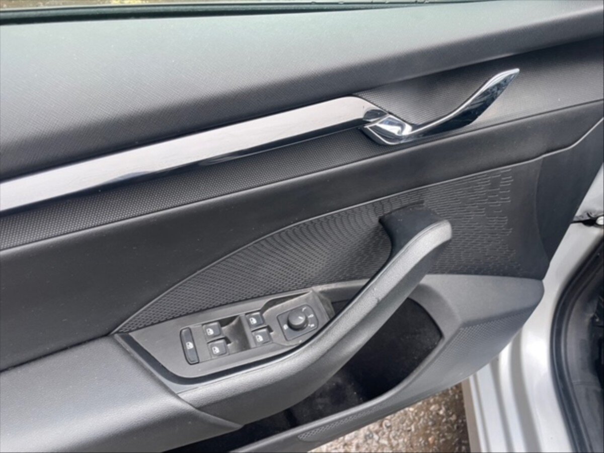 Škoda Octavia Kombi 2,0 l 85 kw