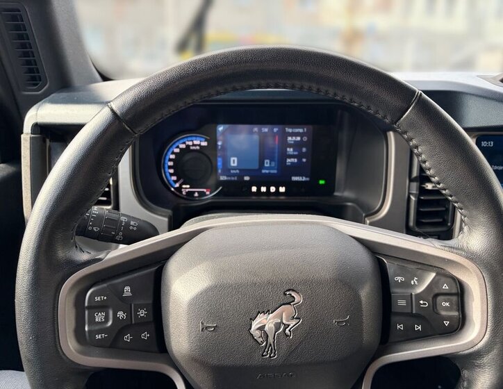 Ford Bronco SUV 2,7 l 246 kw