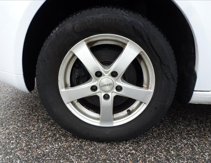 Volkswagen Caddy Skříň 1,9 l 55 kw