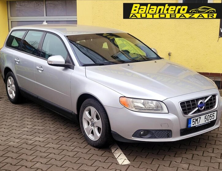 Volvo V70 Kombi 2,4 l 129 kw