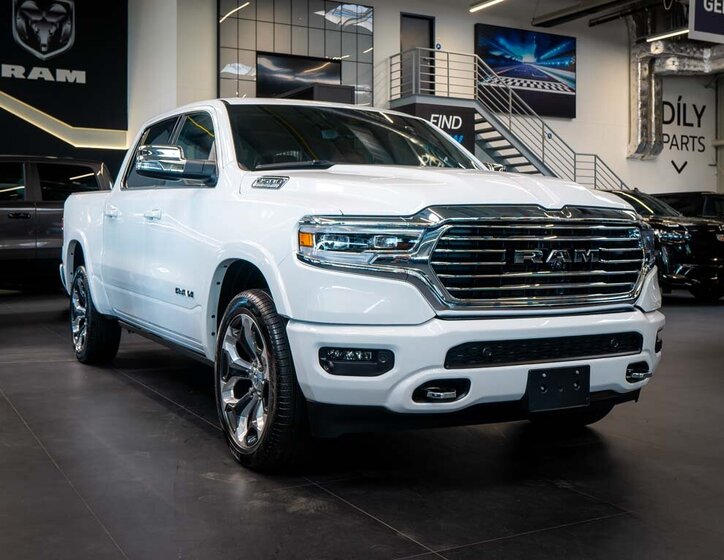 Dodge RAM Pick-up 5,7 l 291 kw