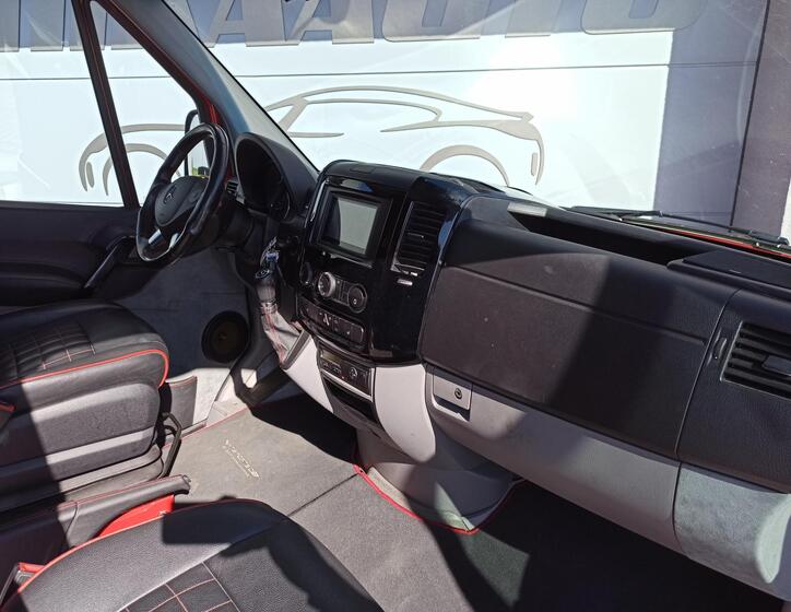 Mercedes-Benz Sprinter 13