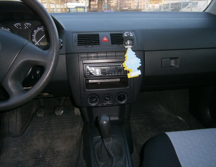 Škoda Fabia Hatchback 1,2 l 40 kw