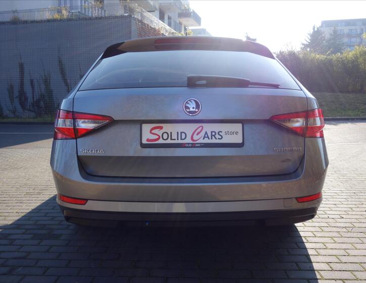 Škoda Superb 6