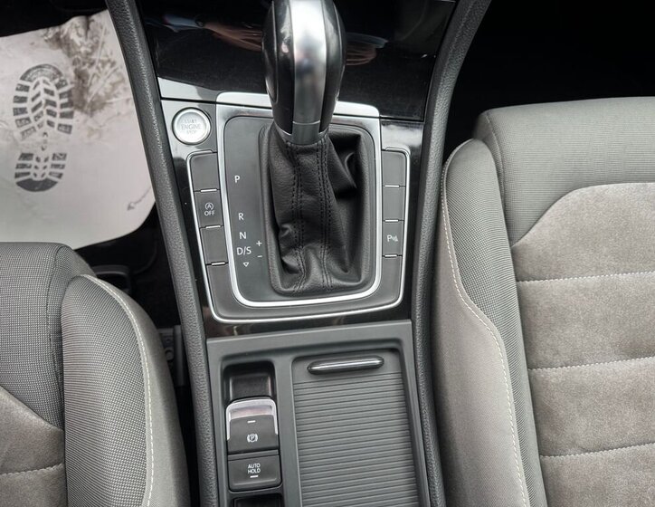 Volkswagen Golf Kombi 2,0 l 110 kw