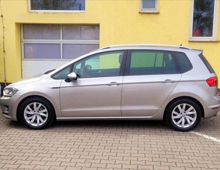 Volkswagen Golf Sportsvan MPV 1,2 l 81 kw