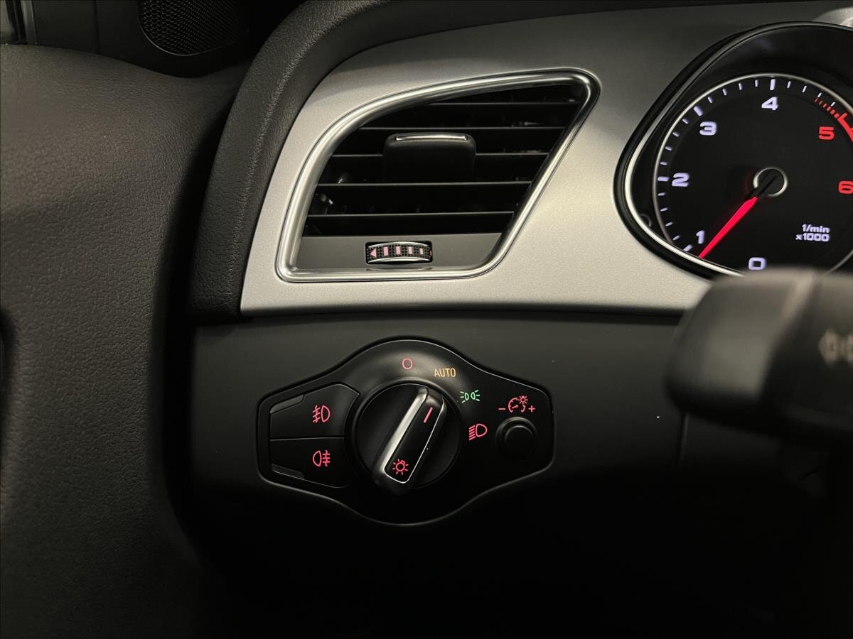 Audi A4 Kombi 2,0 l 140 kw