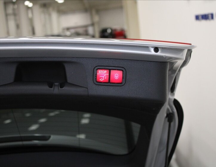 Mercedes-Benz Třídy E Kombi 4,0 l 450 kw