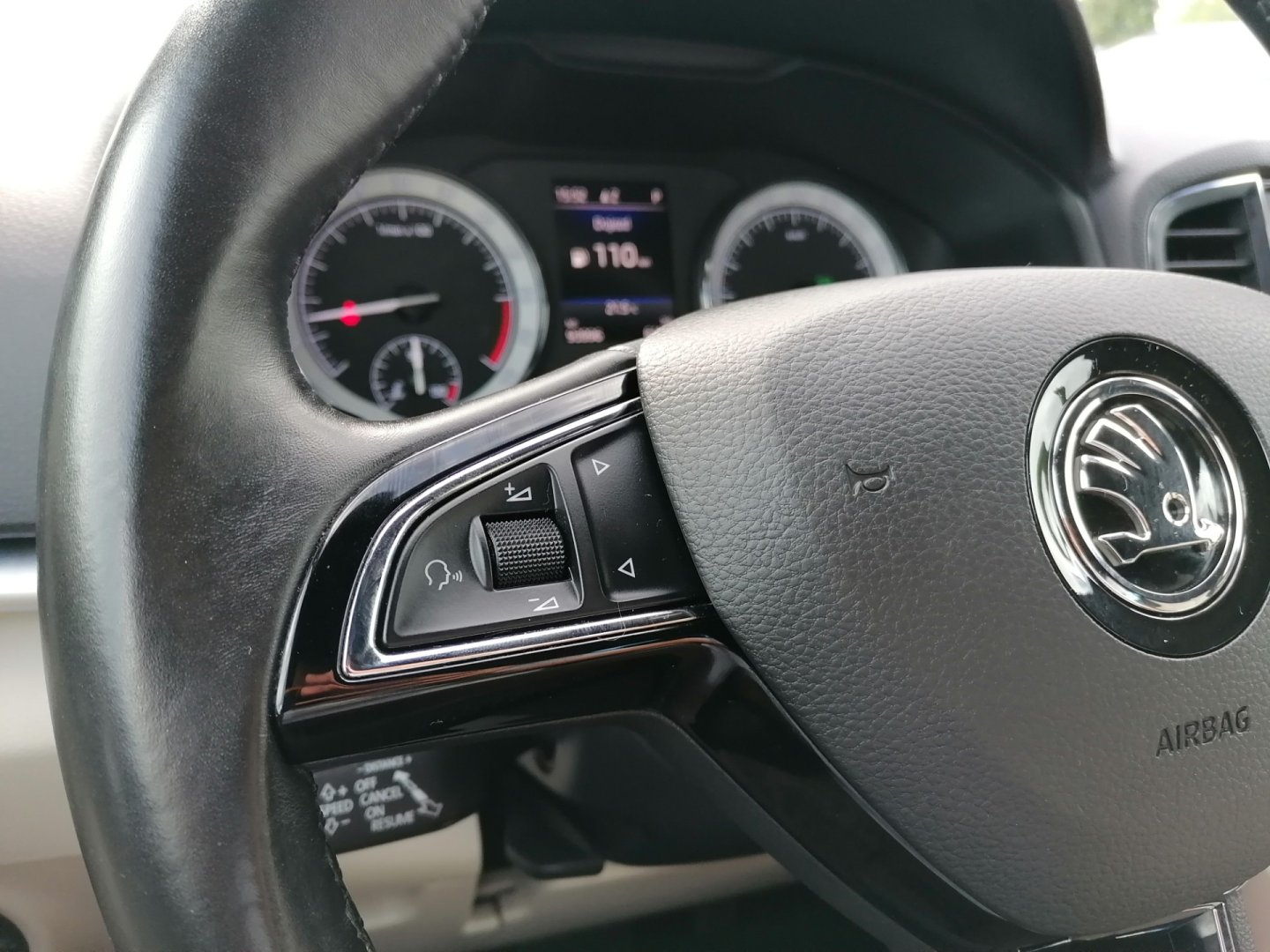 Škoda Karoq SUV 1,6 l 85 kw