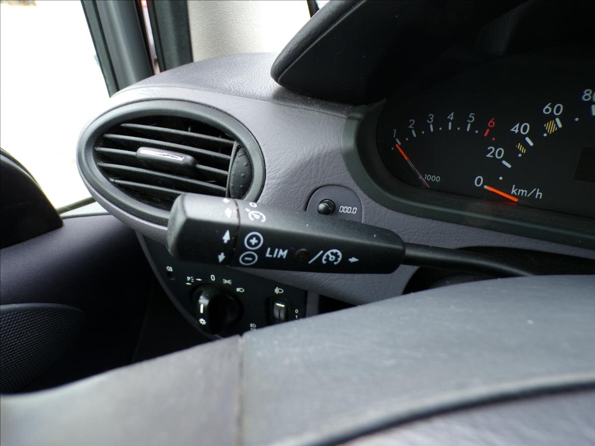 Mercedes-Benz Třídy A Kombi 1,6 l 75 kw