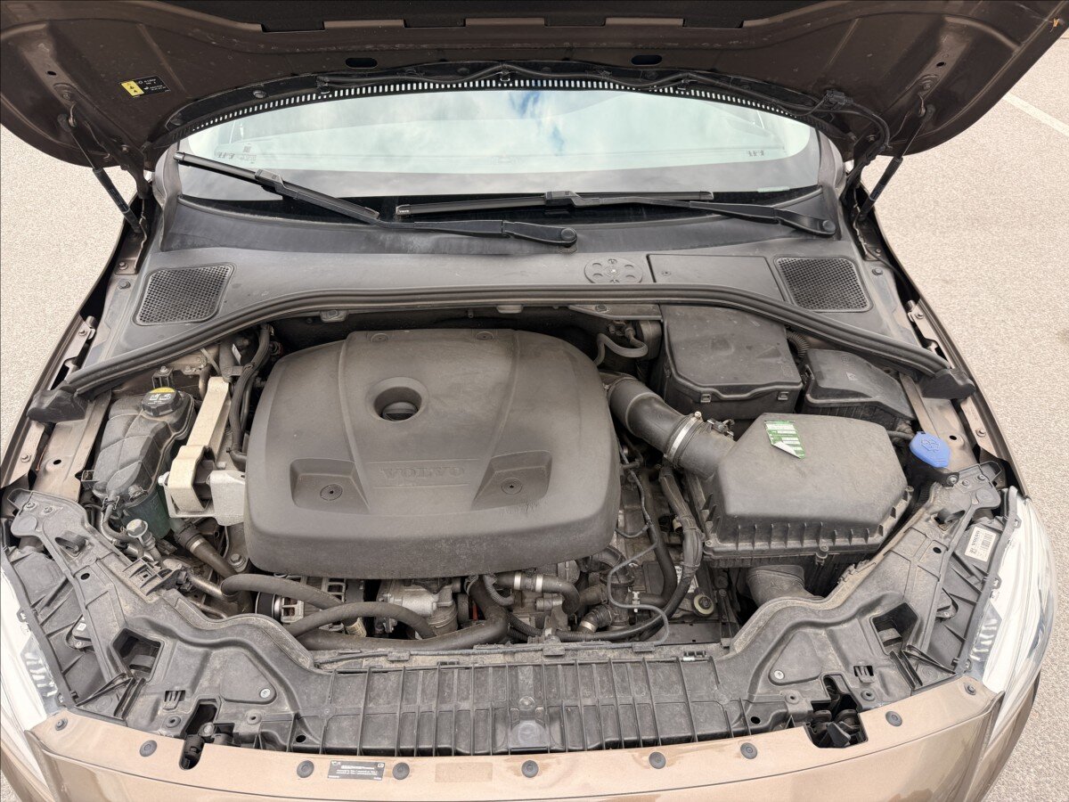 Volvo V60 Kombi 2,0 l 180 kw