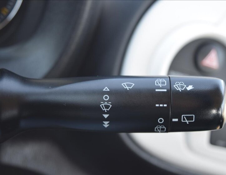 Toyota Yaris Hatchback 998,0 51 kw