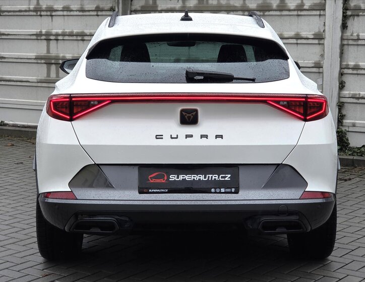 Cupra Formentor SUV / Terénní 2,0 l 110 kw