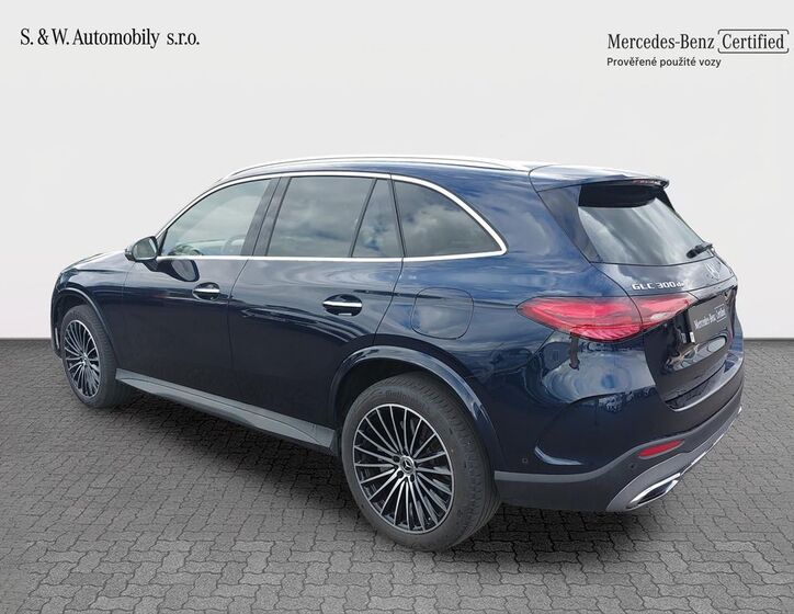 Mercedes-Benz GLC 12