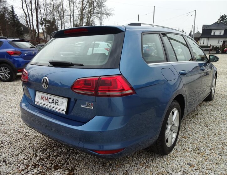 Volkswagen Golf Kombi 1,6 l 77 kw